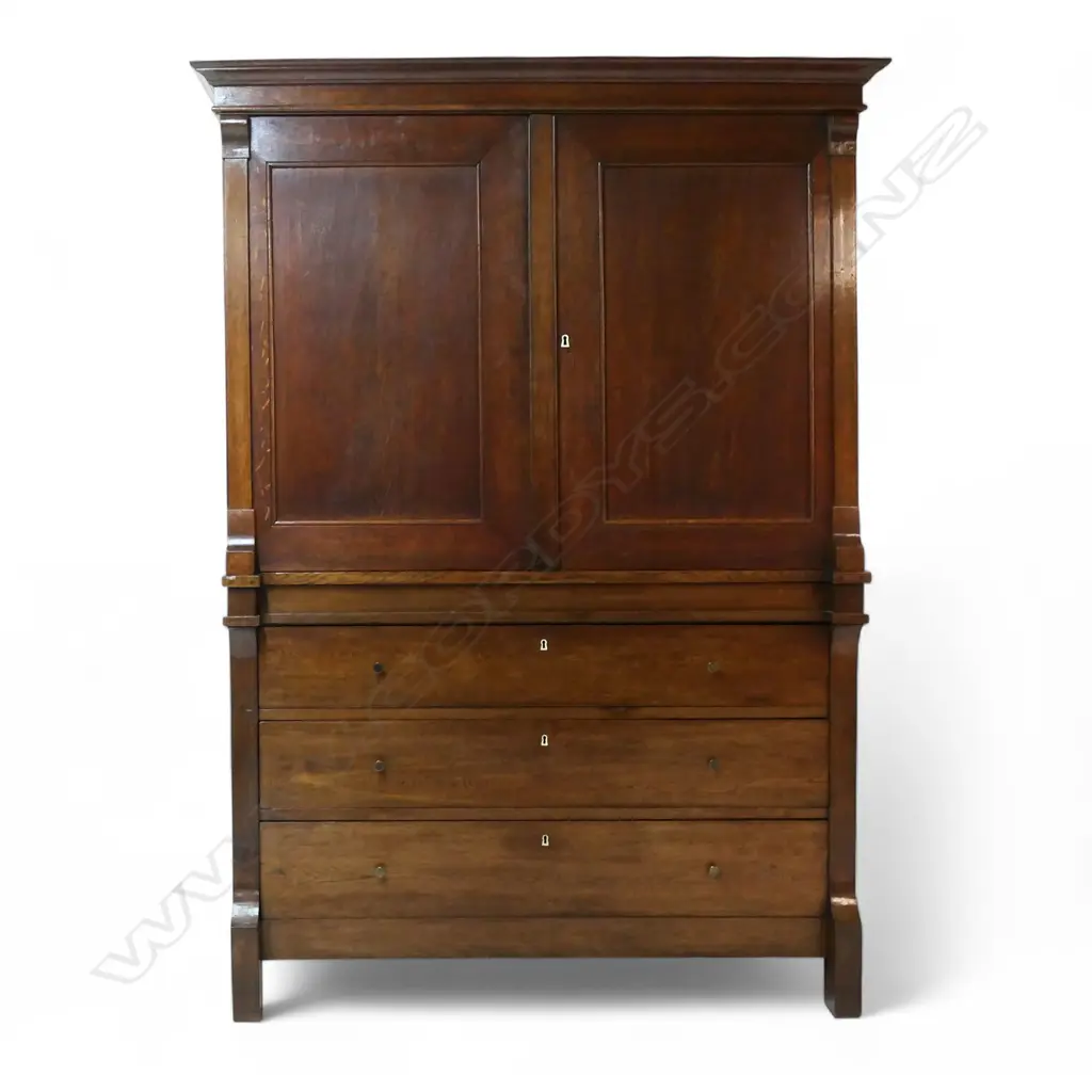 A large 19thC European Belgium, Flanders oak linen press, c.1880 Image 1++